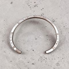 ラスト Rust made in England 5ホールマーク バングル - メルカリ