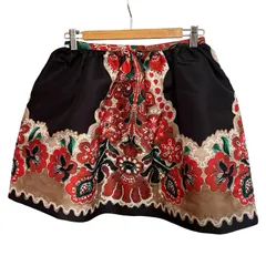 【美品】RED VALENTINO  レッドヴァレンティノ　総柄　フレアスカート　ミニスカート　ブラック×ベージュ×レッド×グリーン　レディース　サイズ40 L相当【DD155】のサムネイル