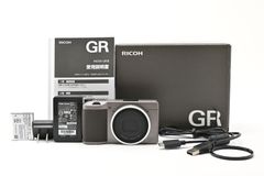 RICOH GR Limited Edition デジカメ ほぼ新品 4931 - メルカリ