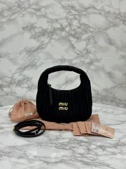 miumiu ミュウミュウ レザーホーボーバッグ twiceモモ愛用 - メルカリ