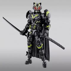 装動 仮面ライダー クロスギーツ タイクーン ブジンソード らくらくメルカリ便 装動ギーツ タイクーンブジンソードブラックアイ(武器なし) - メルカリ