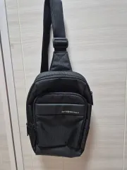 (未使用) Samsonite RED アセル スリングバック クロスバック ブラックのサムネイル