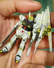 ガンダム アーティファクト 第６弾　νガンダム　塗装完成品のサムネイル