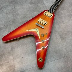 Dean V 35 35th Cherry Vシェイプ ケース付きエレキギター - メルカリ