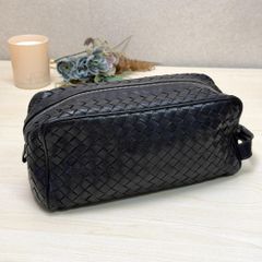 ボッテガヴェネタ イントレチャート クラッチバッグ レザー ブラック