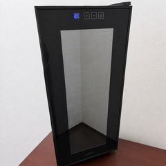 WIE 電子ミニワインクーラー WIWCTE12BFGADX - メルカリ