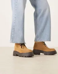 エイソス レディース シューズ ブーツ・レインブーツ スエード ブーツ ASOS DESIGN Arlo chunky desert boots with borg collar in sand suのサムネイル