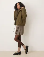 エイソス レディース アウター コート パーカー クロップド ASOS DESIGN cropped parka with borg lined hood khaki カーキのサムネイル