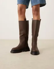 エイソス レディース シューズ ブーツ・レインブーツ ASOS DESIGN Wide Fit Cecilia chunky flat knee boots in chocolate チョコレートのサムネイル
