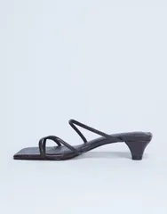 トップショップ レディース シューズ サンダル ヒール Topshop Iva strappy kitten heel mules Black ブラックのサムネイル