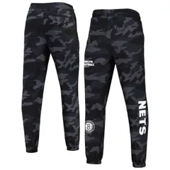 ニューエラ メンズ ボトムス カジュアルパンツ ジョガーパンツ Mens New Era BlackCamo Brooklynets Tonal Joggers Black ブラックのサムネイル