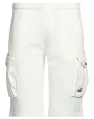 シーピーカンパニー メンズ ボトムス ハーフパンツ・ショーツ CP COMPANY ショートパンツ＆バミューダパンツ OffWhite オフホワイトのサムネイル