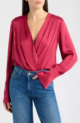 フェイバリット ドーター レディース トップス シャツ サテン ボディースーツ Favorite Daughter Surplice Long Sleeve Satin Bodysuit RASPBEのサムネイル