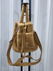 カンゴール バケットハットバッグ キャメルカラー おまけ付き(※メルカリshop取引では対象外) タンブル 素材のサムネイル