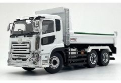 新品未使用 UD TRUCKS クオン 1/43 ミニ カー コンテナ付き非売品