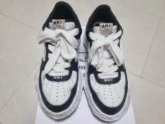 Maison MIHARA YASUHIRO メゾンミハラヤスヒロ ウェイン 43 サイズ 出品のサムネイル