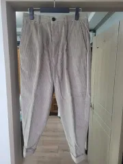 アミ コーデュロイ キャノンフィット パンツ 出品のサムネイル
