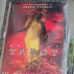 THE VERTIGO TAROT カード＆ブック ギフトセット 洋書 - メルカリ