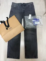 AMI アミ デニム ストレート パンツ ブラックデニム ズボン 31のサムネイル