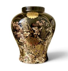 りんぞう様専用 九谷焼 赤絵金彩 花唐草人物文 輪花盃 V R6623 - メルカリ