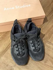 Acne Studios アクネストゥディオズ マン タン 37のサムネイル