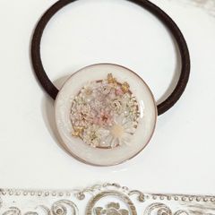 レジンヘアゴム 桜 バトンブーケ ホワイト ゴールド 春 - メルカリ