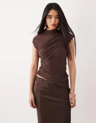 エイソス レディース トップス シャツ ドレープ ギャザー ASOS DESIGN slinky ruchedrape detail top Chocolate チョコレートのサムネイル