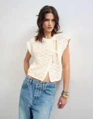 トップショップ レディース トップス シャツ ノースリーブ ニット Topshop knit sleeveless mandarin collar frontie wrap tank in ecruのサムネイル
