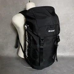 PQ591◇F.C REAL BRISTOL / NEWERA : バックパック 28L キャッププロテクター付き◇ブラック エフシーアールビー ニューエラ バックパック リュックサックのサムネイル