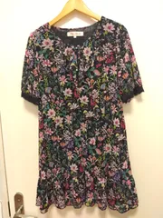 M4　スーパービューティー　Super Beauty 　花柄　トップス　フリル　可愛い　４４サイズ　伸縮あり　シアー感ありのサムネイル