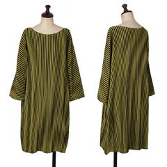 イッセイミヤケ ミーISSEY MIYAKE me 製品染めボーダーノースリーブ