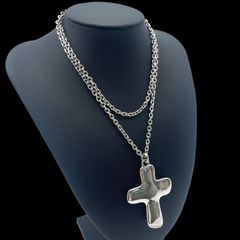 Christian Dior クリスチャンディオール ロゴチャーム ハート型