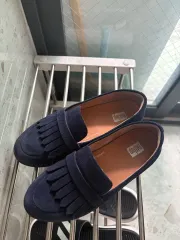 FITFLOP フィットフロップ ローファー ネイビー スウェード フリル 装飾のサムネイル