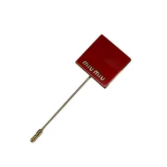 miumiu(ミュウミュウ) ブローチ美品  - ゴールド×レッドのサムネイル