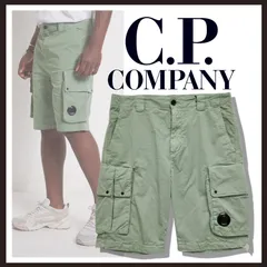 新品 未使用 シーピーカンパニー バミューダ カーゴショートパンツ グリーン M【C.P. Company】ツイルストレッチ カーゴ ハーフパンツのサムネイル