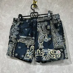 【極美品】MONCLER モンクレール ハーフパンツ ショートパンツLのサムネイル