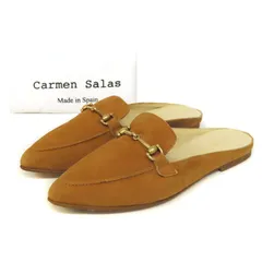 WG26515 美品 Carmen Salas カルメンサラス ミュール パンプス サンダル フラット ホースビット金具 スエード レザー 38 ベージュ スペイン製のサムネイル