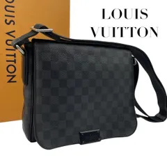 【価格交渉/質問大歓迎♪】【美品】ルイヴィトン　ダミエグラフィット　ディストリクトPM　バッグ 6748のサムネイル