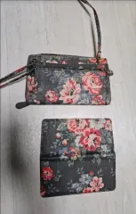 Cathkidston(キャスキッドソン) ジッパー長財布＋カードウォレット セットのサムネイル