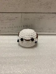 ハンドメイド　あみぐるみ　ぬいぐるみ　鳥　シマエナガのサムネイル