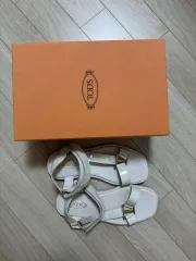 TOD'S サンダル 白 37 (240)のサムネイル