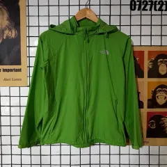 THE NORTH FACE ザノースフェイス ウィンドブレーカー ジャケット 緑 カラー M 0727のサムネイル