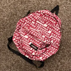 EASTPAK バックパックのサムネイル
