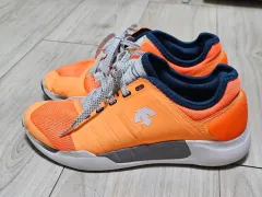 デサント ニットフィット スニーカー (オレンジ) 3 5万で出品 (270)のサムネイル