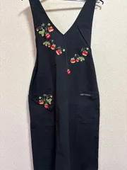 JUNKO SHIMADA エプロン 黒 苺の刺繍入りのサムネイル