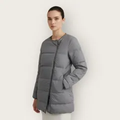 IT38/ BRUNELLO CUCINELLI(ブルネロクチネリ) グースダウン 軽量ダウンジャケットのサムネイル