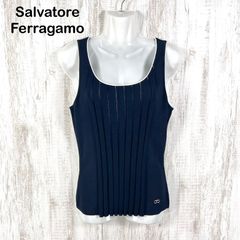 Salvatore Ferragamo サルヴァトーレフェラガモ ガンチーニプレート プリーツ ノースリーブニット ネイビー