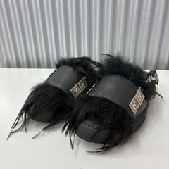 新品未使用】UGG × AMBUSH 本革 コンビ〈定価59,400円〉 - メルカリ