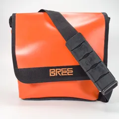 BREE ブリー メッセンジャーバッグ ショルダーバッグのサムネイル