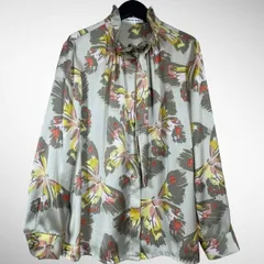 【美品・XL】HANAE MORI 森 英恵 蝶柄 長袖 ブラウス 44サイズ グレージュのサムネイル
